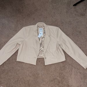 Cropped blazer